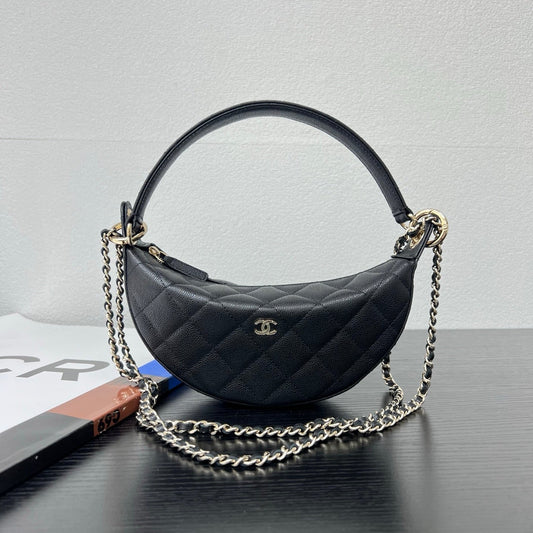 Chanel 2026 Clutch Bag With Strap 22cm Leather