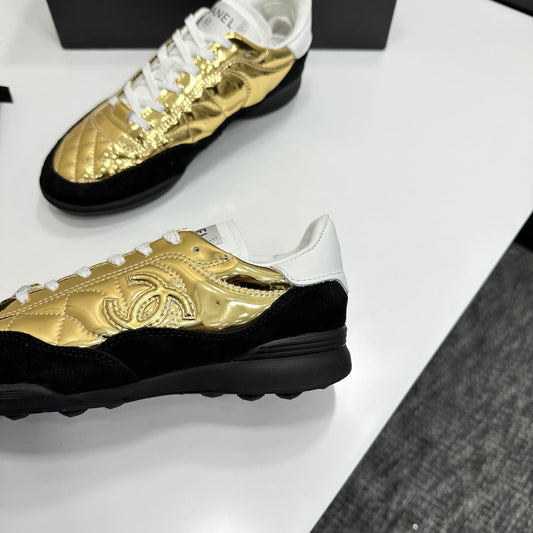 CC 26s Casual Sneakers Black Gold Suede Cowhide 626456