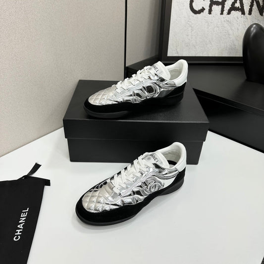 CC 26s Casual Sneakers Black Sliver Suede Cowhide 626457