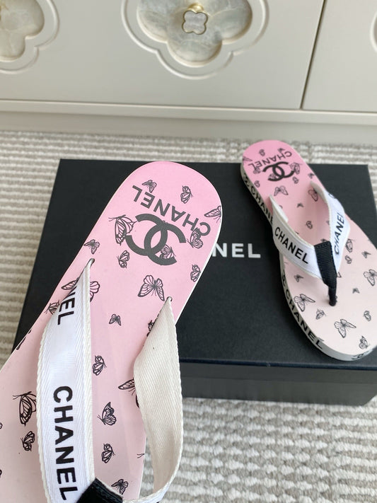 CC 26s Thong Sandals Pink Pastel Rubber Leather 647682