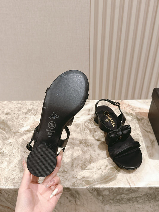 CC 26s Bow Sandals Black Cowhide 658471