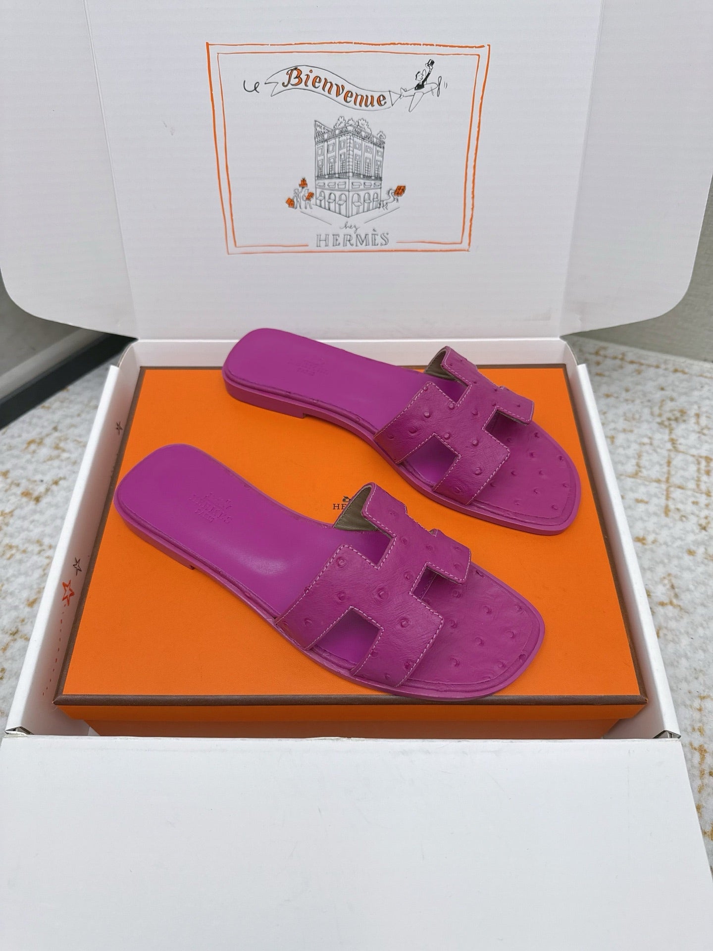 HM 26ss Oran Sandals Purple Ostrich Leather 625109