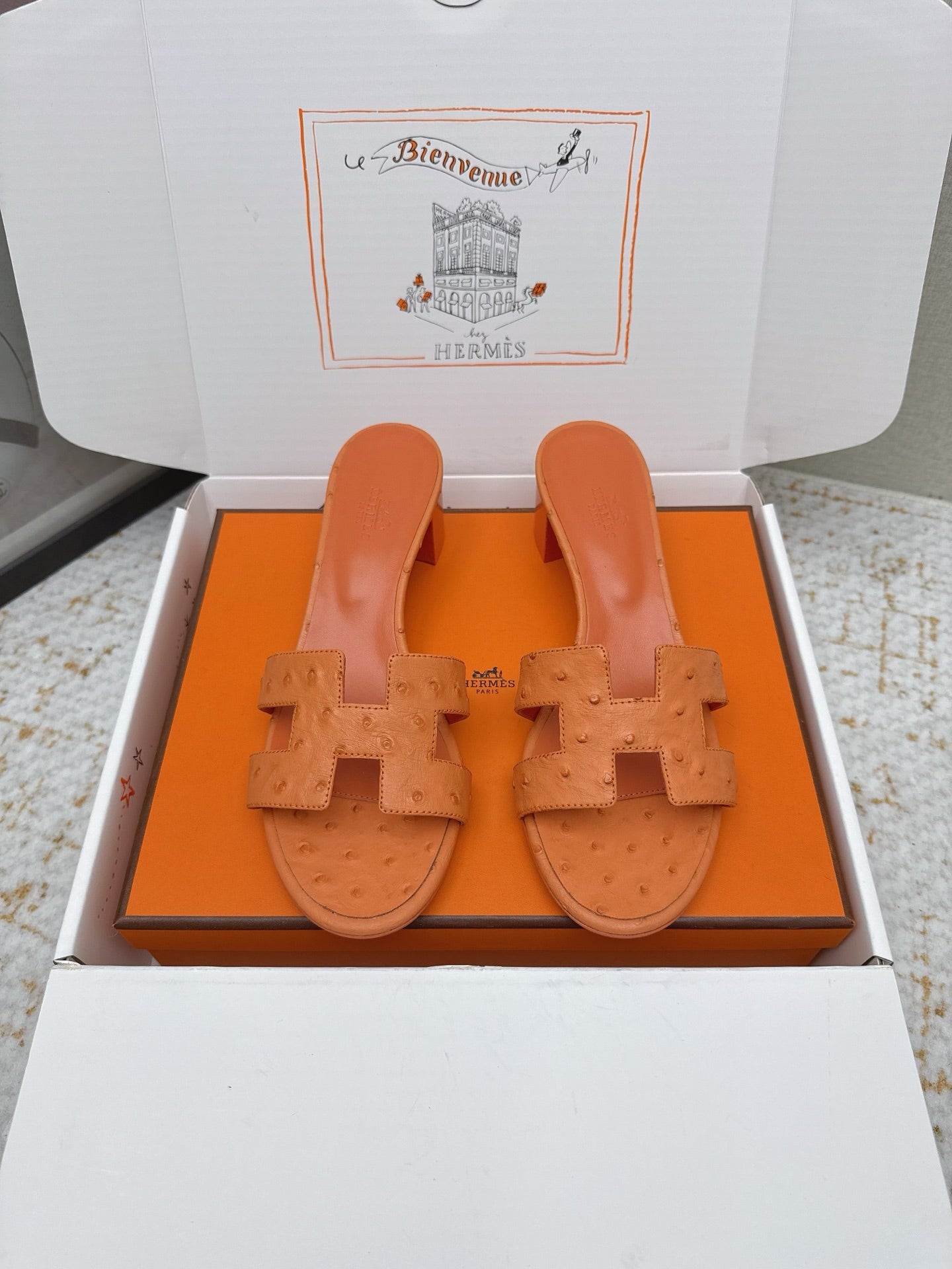 HM 26ss Oran Sandals 50 Orange Ostrich Leather 625125