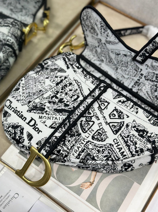 Dior 2026 Striking Black White Plan de Paris Pattern 25.5cm Saddle Bag 289478