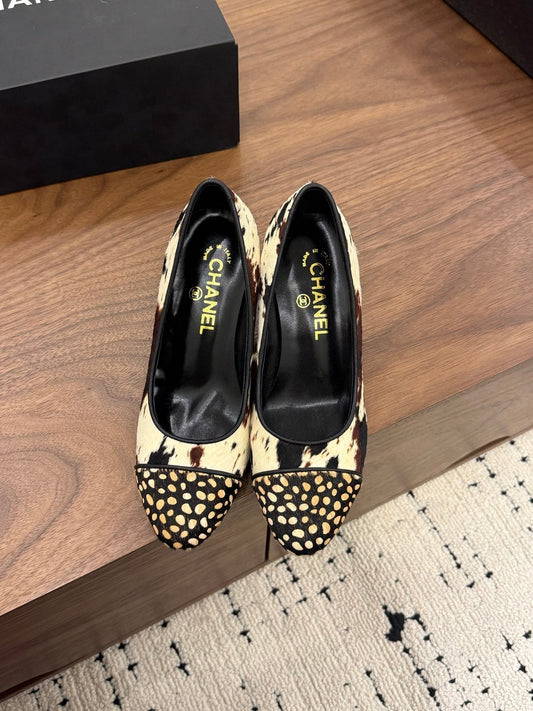 Chanel 2026 Pump Black White Brown Horsehair Calfskin 686502