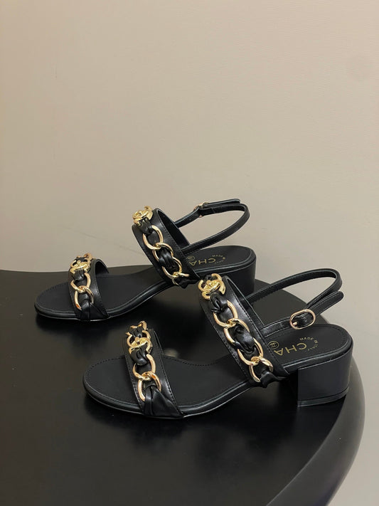 CC 26s Buckle Chain Sandals 55 Black Sheepskin 649474