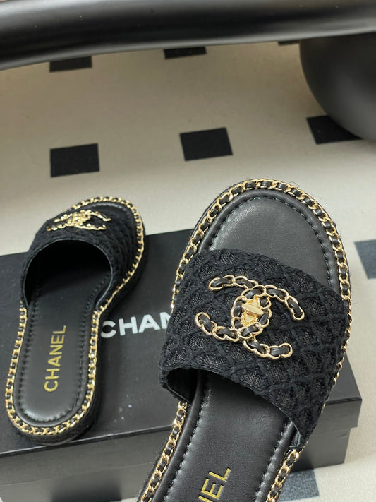 CC 26s Flat Slippers Black Gold Fabric Sheepskin 649487