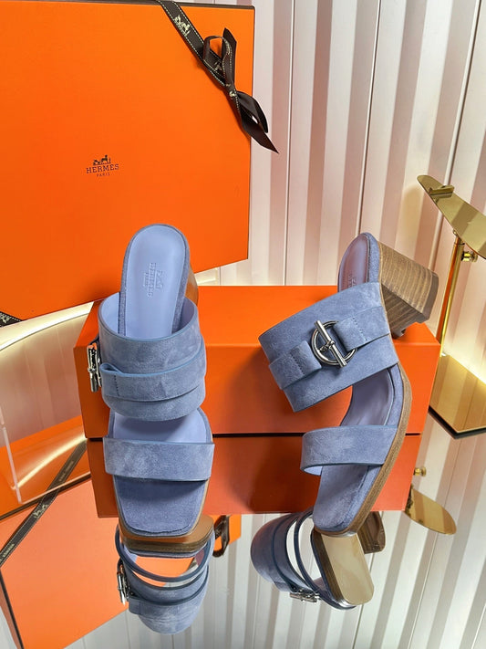 HM 26ss Kelly Buckle High-Heeled Sandals Blue Pastel Suede 641962