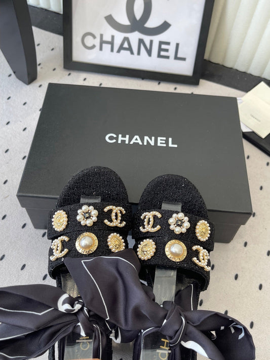 CC 26s Platform Sandals 75 Black Tweed Mixed Gold Charm 650088