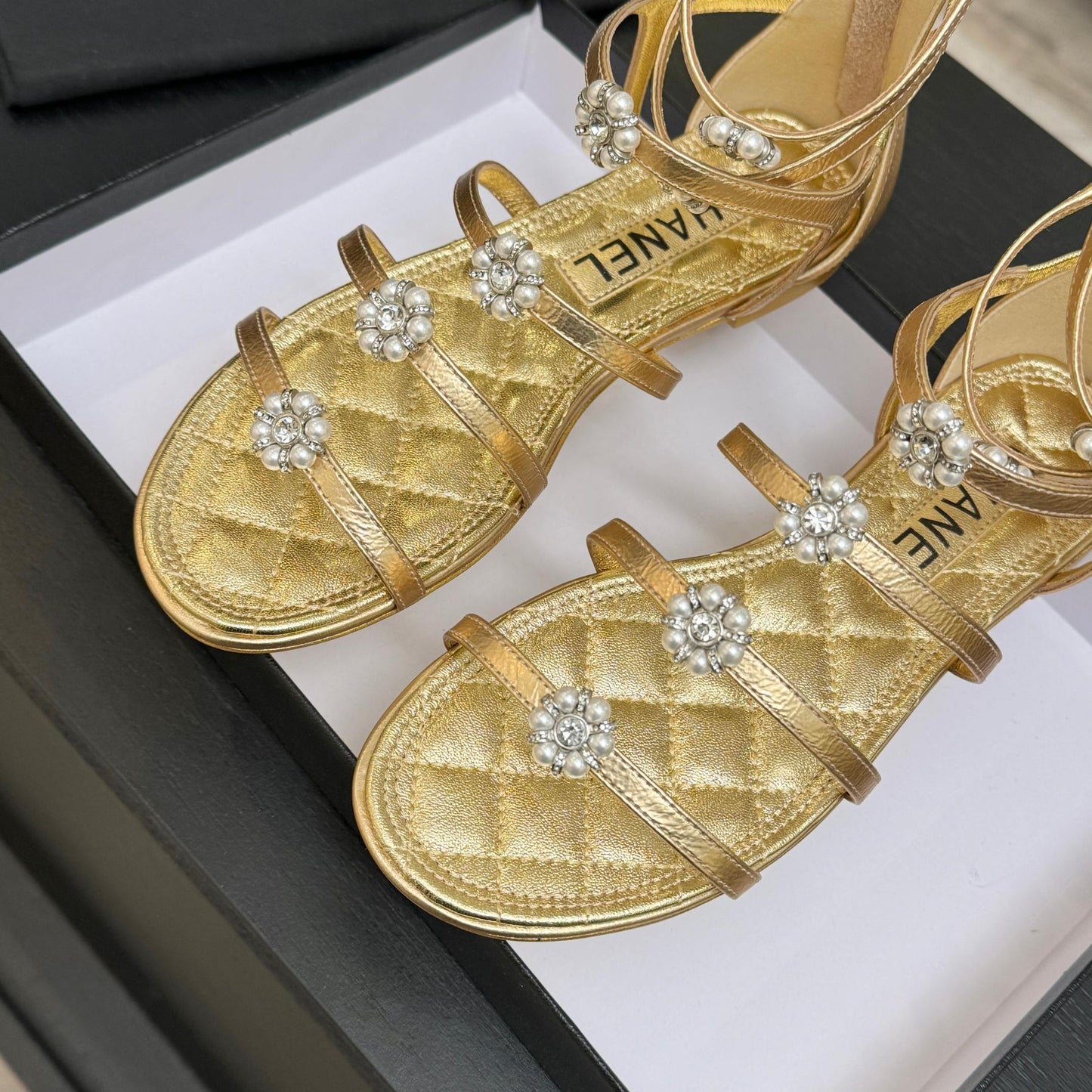 CC 2026 Camellia Chunky Heeled Sandals Cowhide