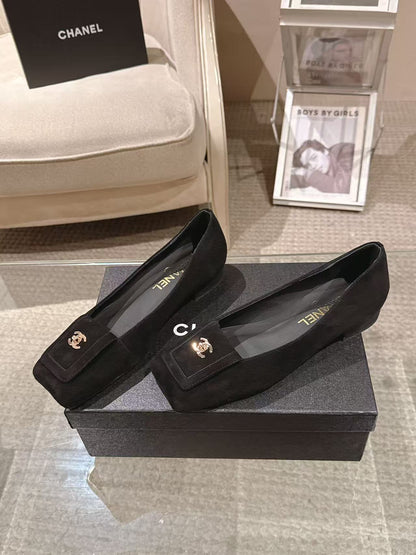 Chanel 2026 Pump Suede and Lambskin