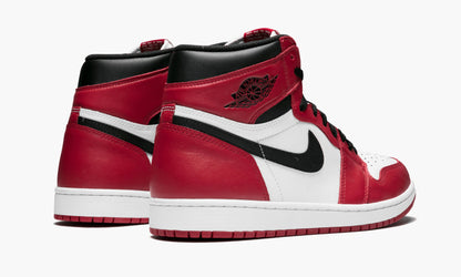 Air Jordan 1 Retro High OG Chicago Sneakers - Archive Edition