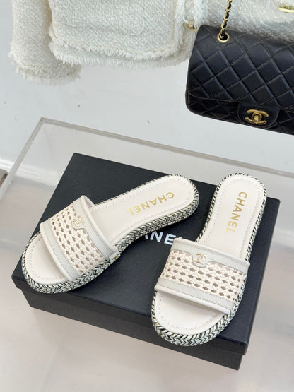 CC 2026 Slippers Double C Woven Lambskin