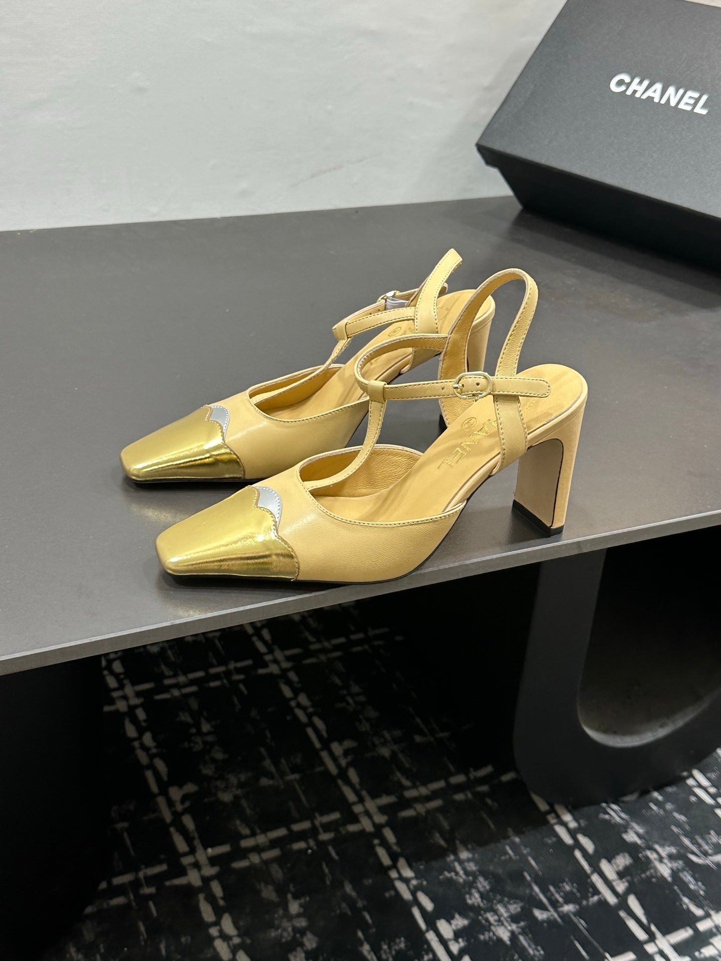 Chanel 2026 Slingback Pumps Leather Sheepskin 832516