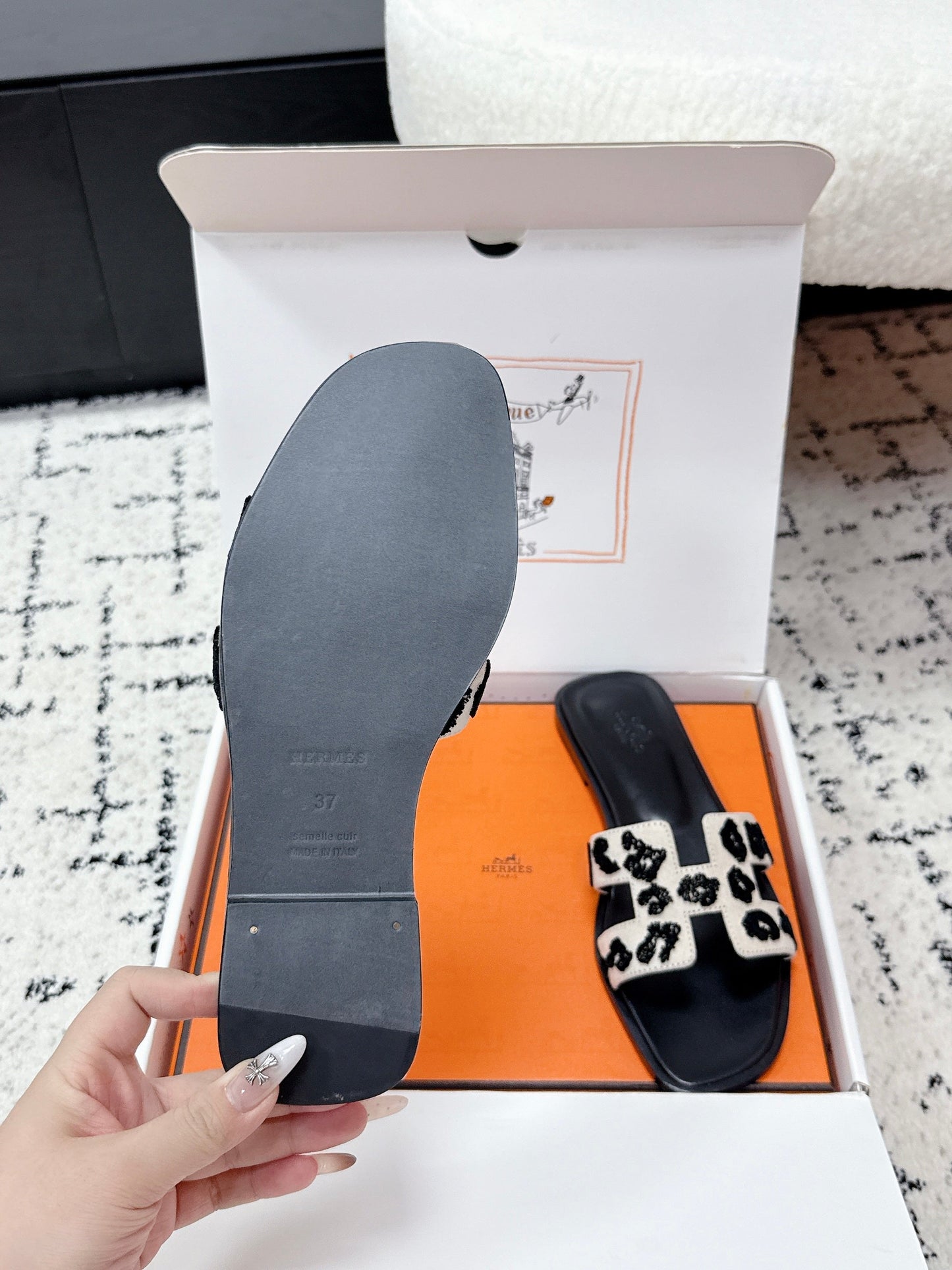 HM 26ss Oran Sandals Black Ivory Denim Cowhide 617184