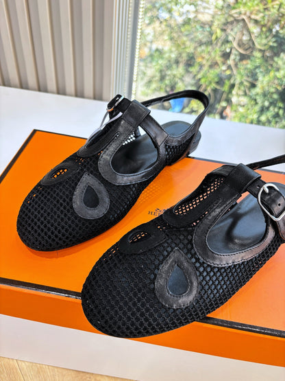 HM 26ss Pig-Nose Flat Sandals Black Mesh Sheepskin 603926