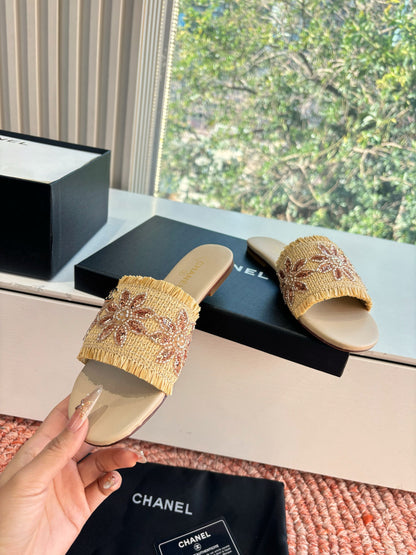 CC 26s Slippers Yellow Beige Fabric Sheepskin 648231