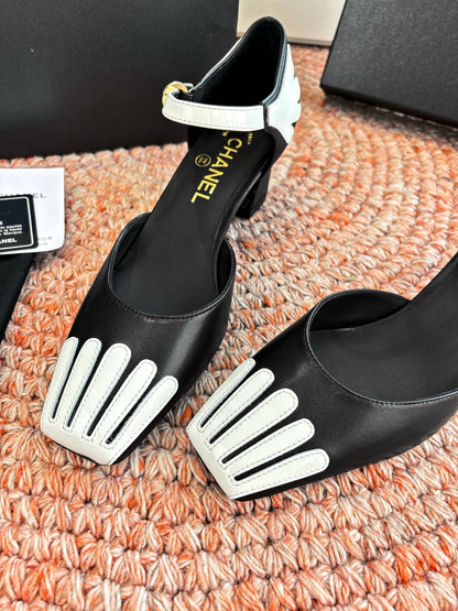 CC 26s Mary Jane Sandals Black White Sheepskin 648193