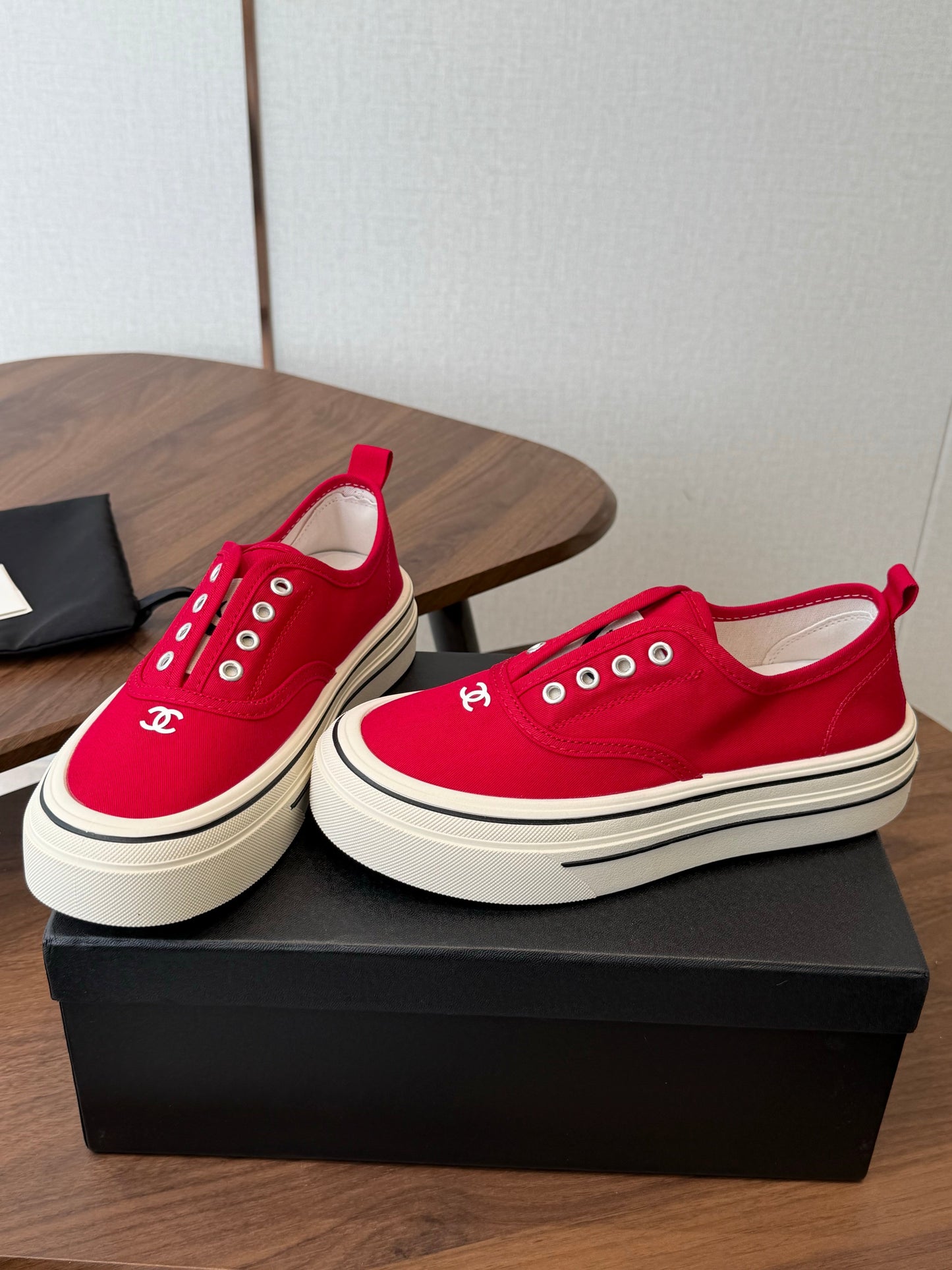 Chanel 2026 Casual Sneaker Canvas Sheepskin 833974