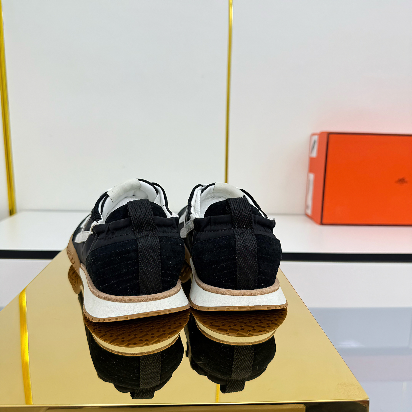 HM 2026 Casual Sneakers Black White Suede 667354