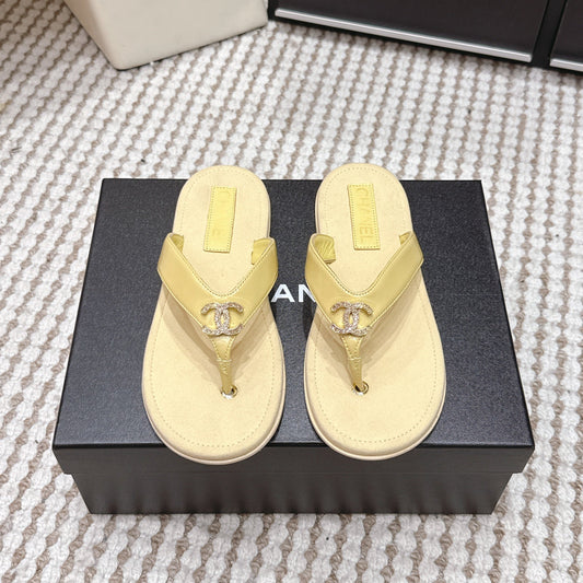 CC 26s Thong Sandals Yellow Suede Sheepskin 632354