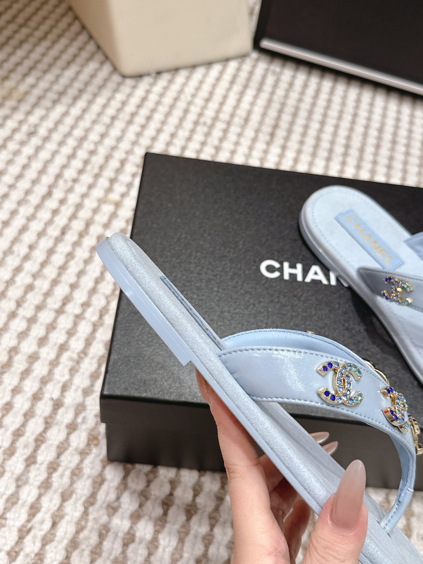 CC 26s Thong Sandals Baby Blue Suede Sheepskin Multicolor Charm 632359