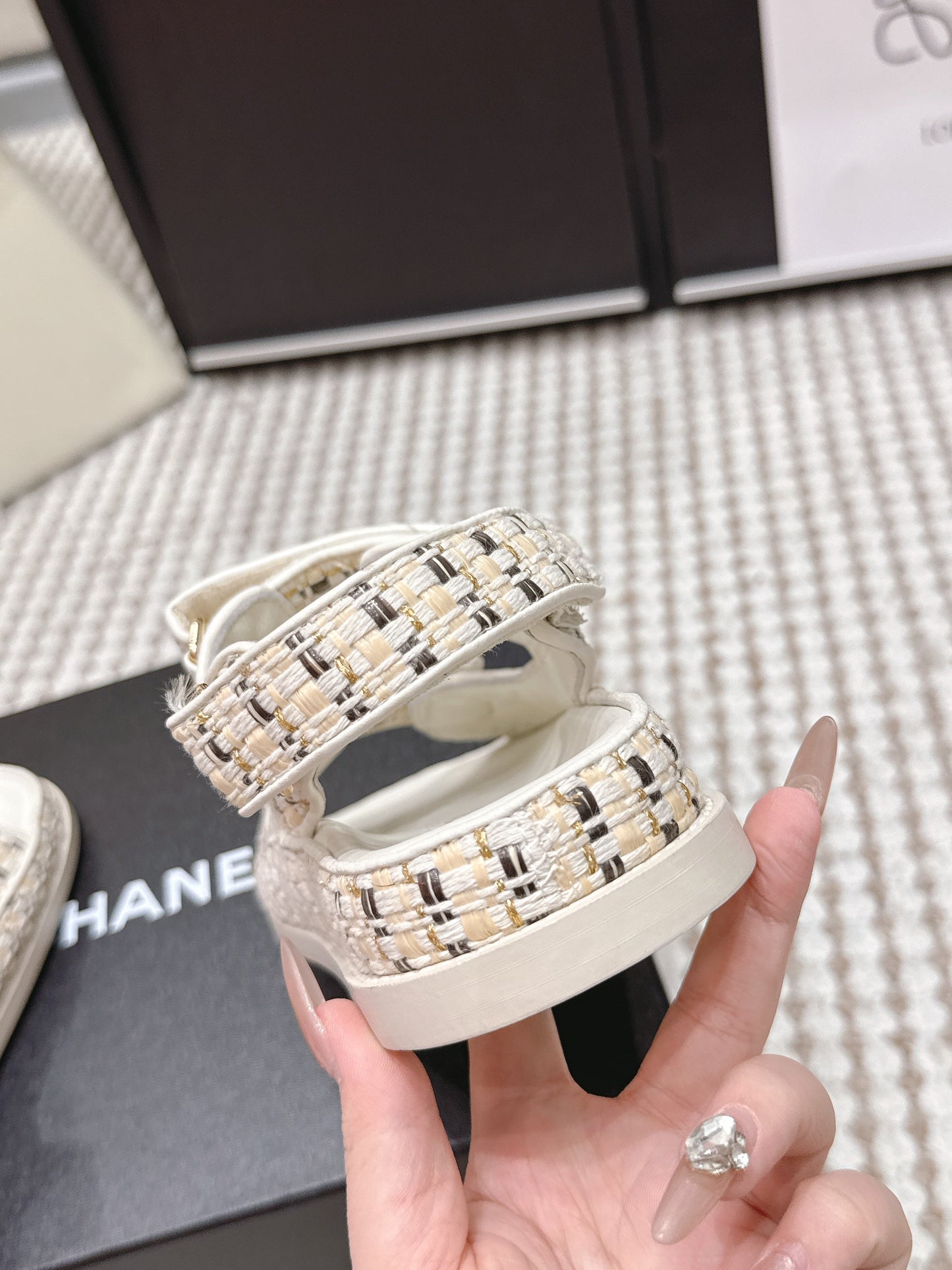 CC 26s Sandals Beige Leather Raffia 632399