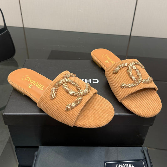 Chanel 2026 Slippers Leather Raffia Large Gold CC Logo 791589
