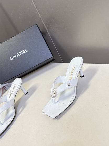 Chanel 2026 Thong Sandal 65mm Embossing And Suede Calfskin 895344