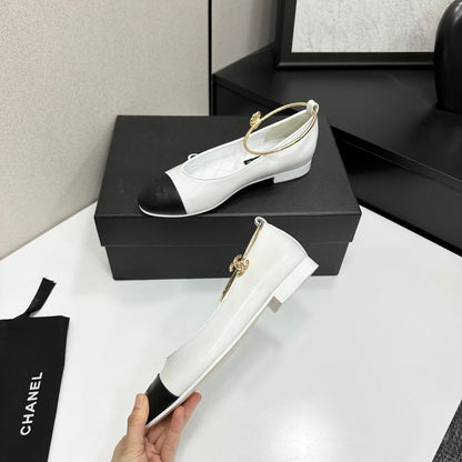 CC 26s Ballet Flats Ivory Black Sheepskin 626305