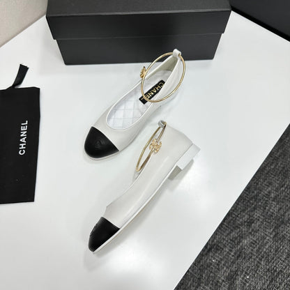 CC 26s Ballet Flats Ivory Black Sheepskin 626305