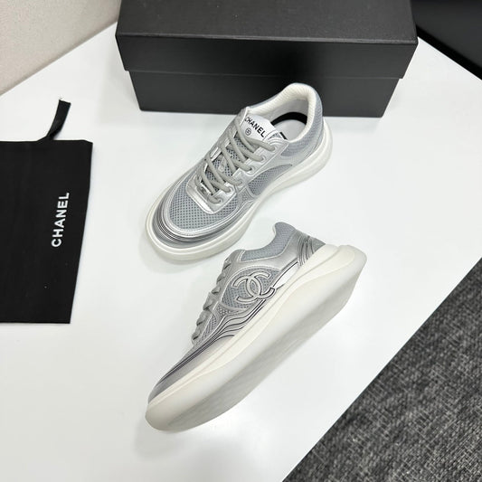 CC 26s Casual Sneakers White Sliver Fabric Cowhide 626384