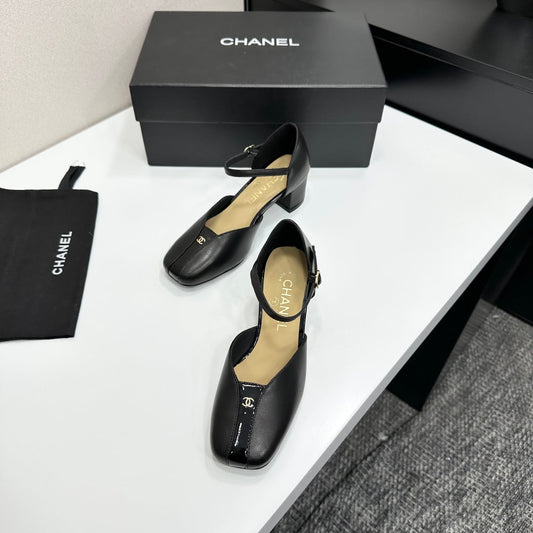 CC 2026 Mary Jane Sandals 65 Black Beige Cowhide 668122