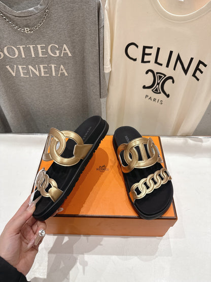 HM 26ss Pig Nose Sandals Black Champagne Gold Cowhide 641271