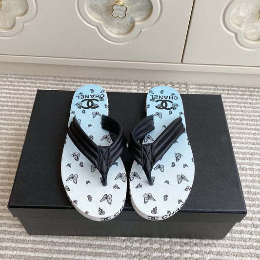 CC 26s Thong Sandals Blue Pastel Black Rubber Leather 647683