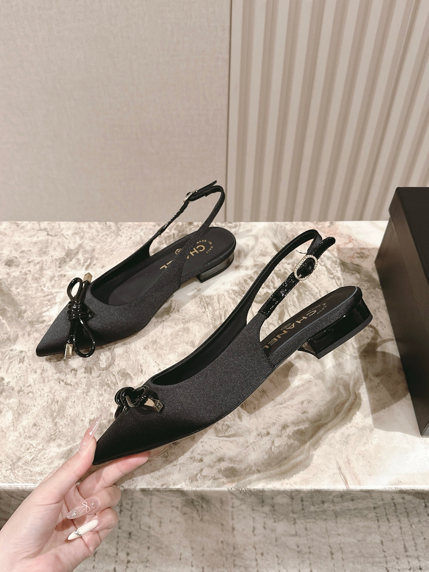 CC 26s Slingback Flat Black Satin Sheepskin 658477