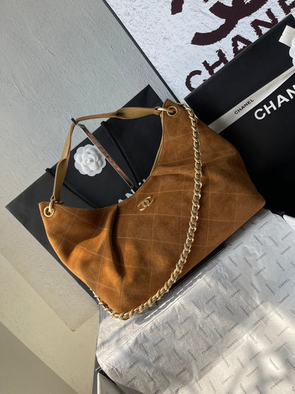 Chanel 2026 Hobo Beach Tote Bag 33cm Tan Suede