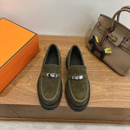HM 26ss Loafers Olive Green Suede  Sliver Buckle 638432