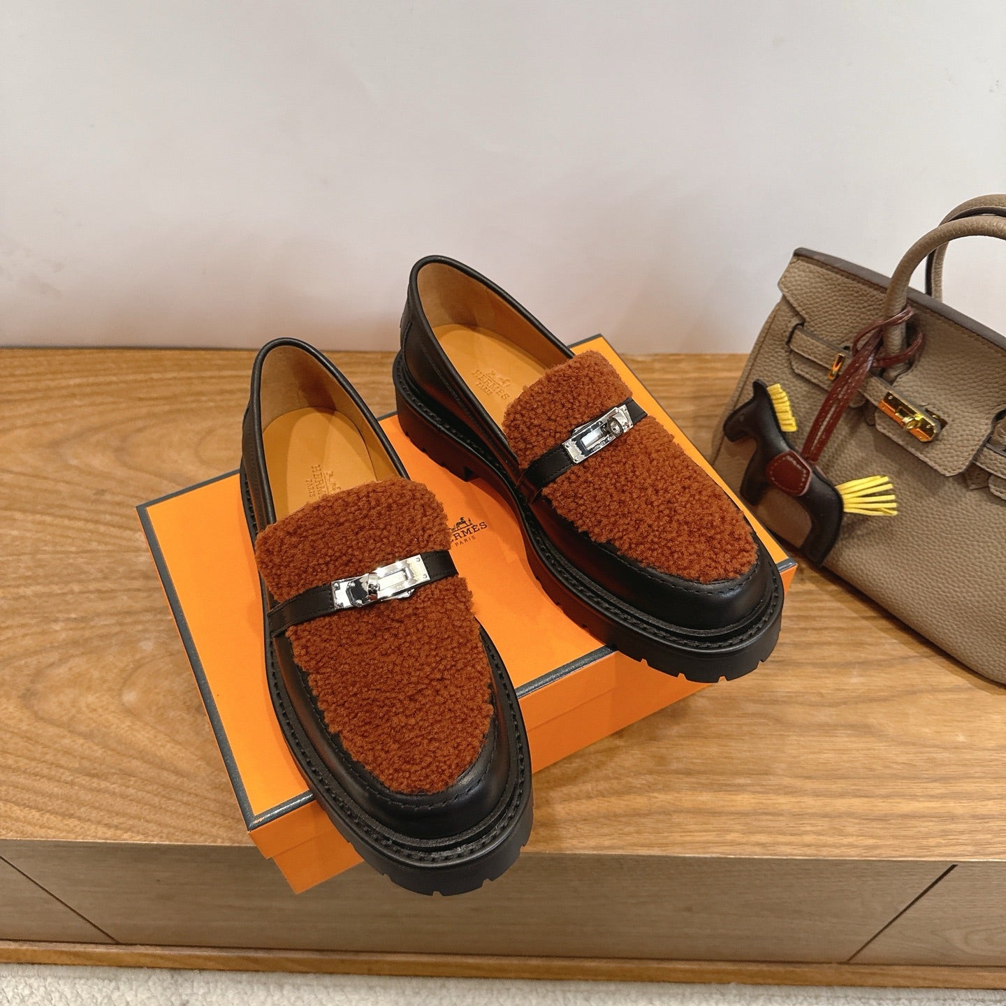 HM 26ss Loafers Black Brown Wool Calfskin 638436