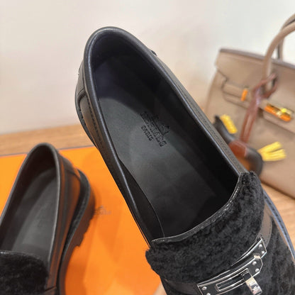 HM 26ss Loafers Black Wool Calfskin 638437