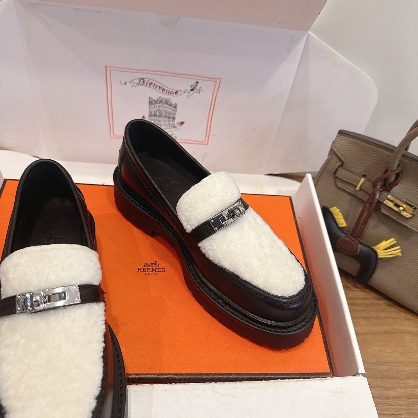 HM 26ss Loafers Black White Wool Calfskin 638439