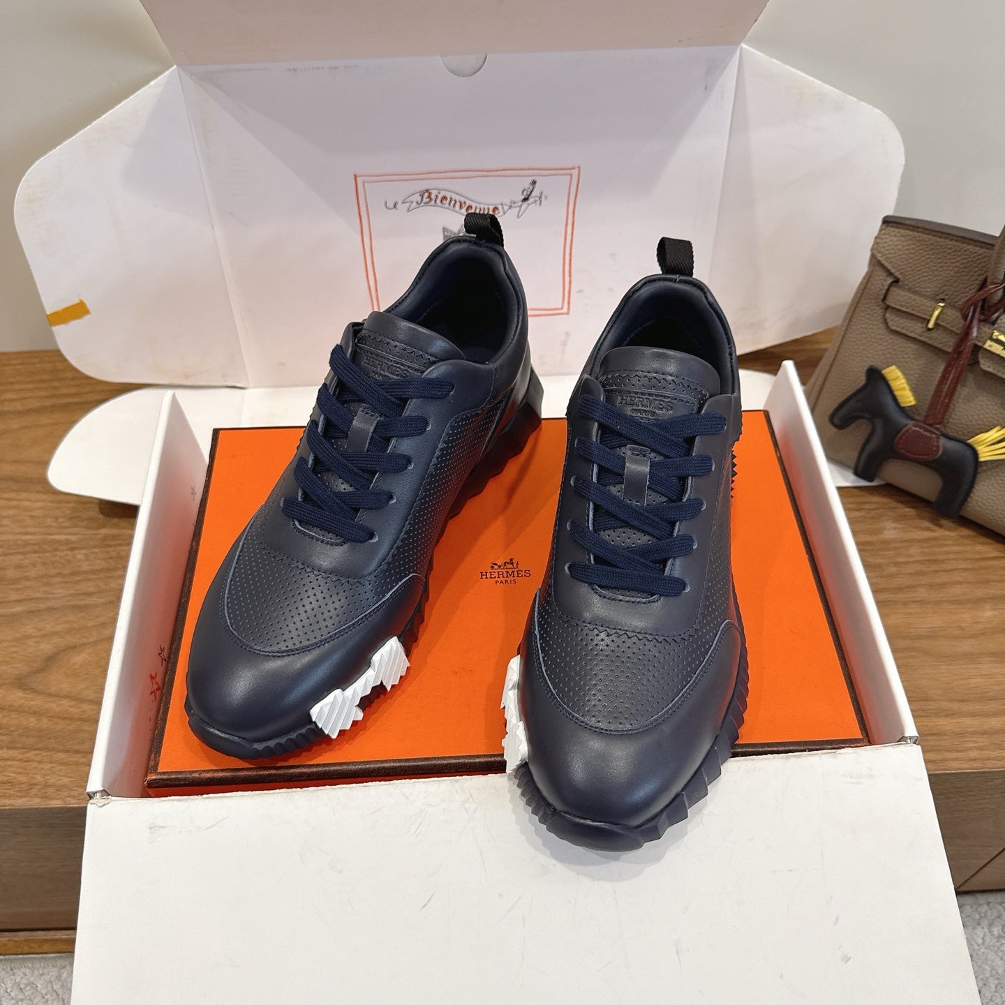 HM 26ss Sneakers Navy Blue Leather 638576