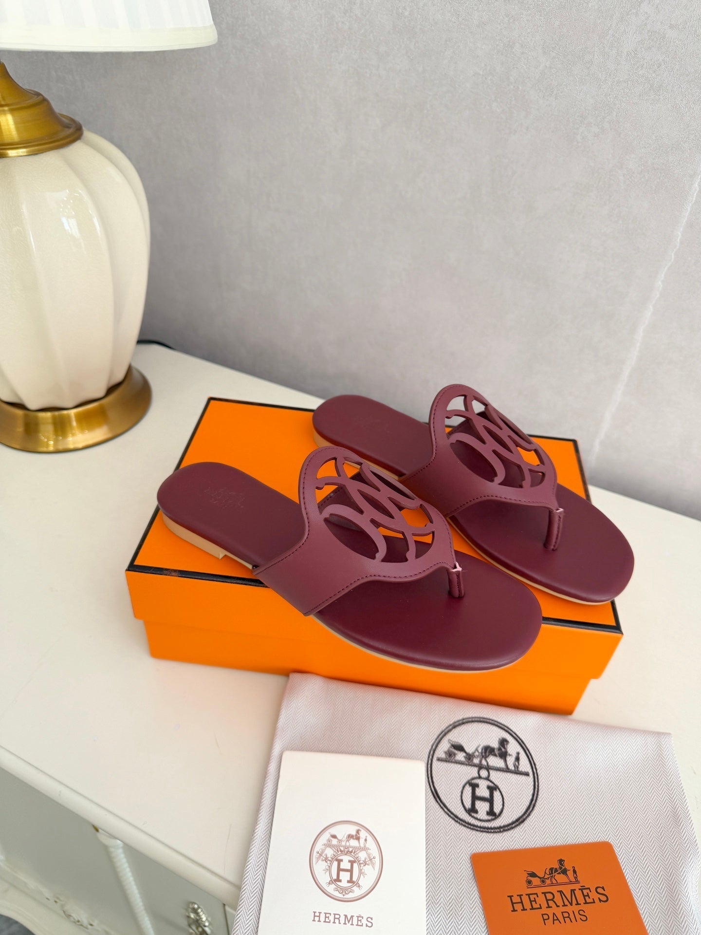 HM 26ss Pig-Nose Slipper Burgundy Leather 605909