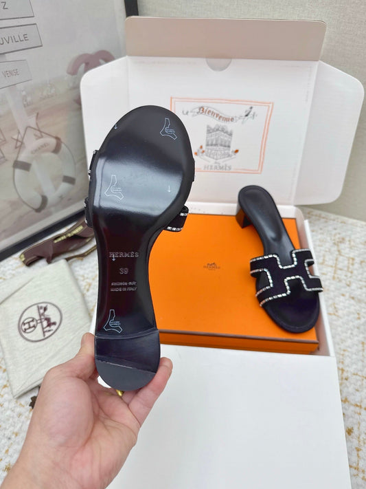 HM 26ss Oran Sandals 50 Black Suede Sheepskin 625240