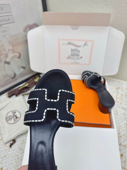 HM 26ss Oran Sandals 50 Black Suede Sheepskin 625240