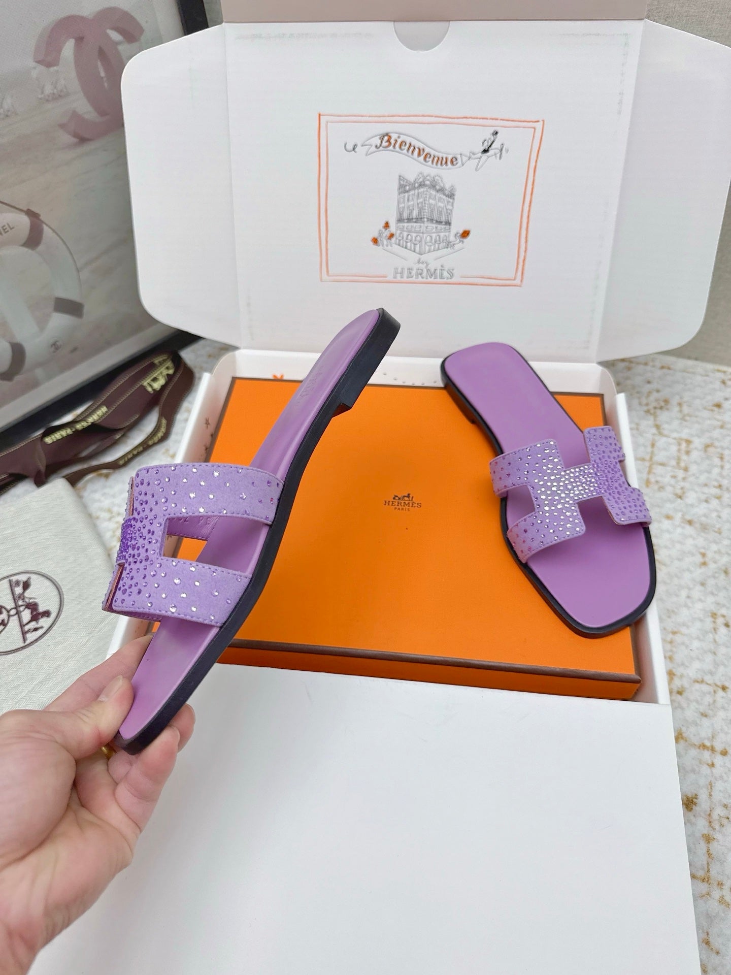 HM 26ss Oran Sandals Purple Crystal Suede Cowhide 625255