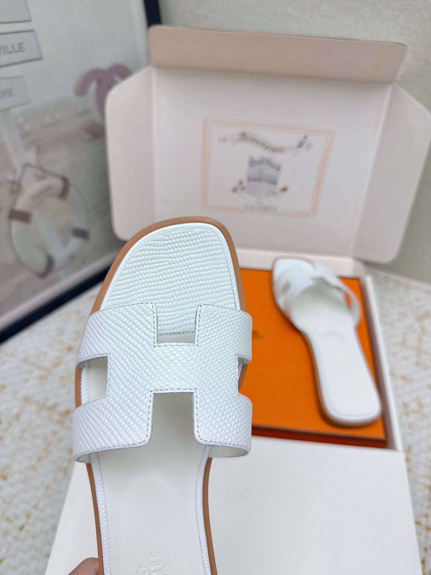 HM 26ss Oran Sandals White Cowhide 625040
