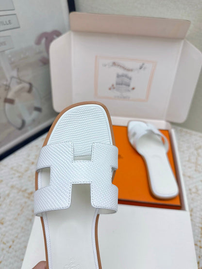 HM 26ss Oran Sandals White Cowhide 625040
