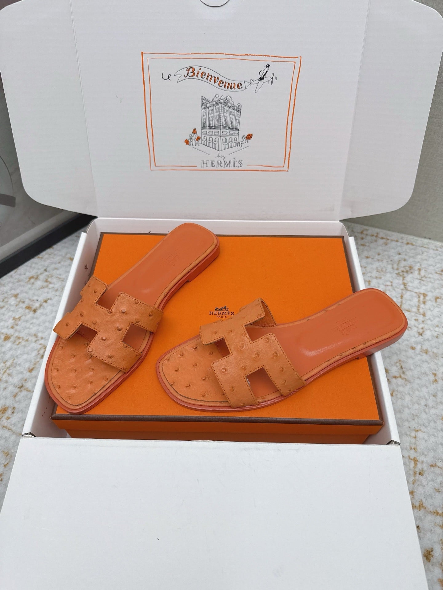 HM 26ss Oran Sandals Orange Ostrich Leather 625093