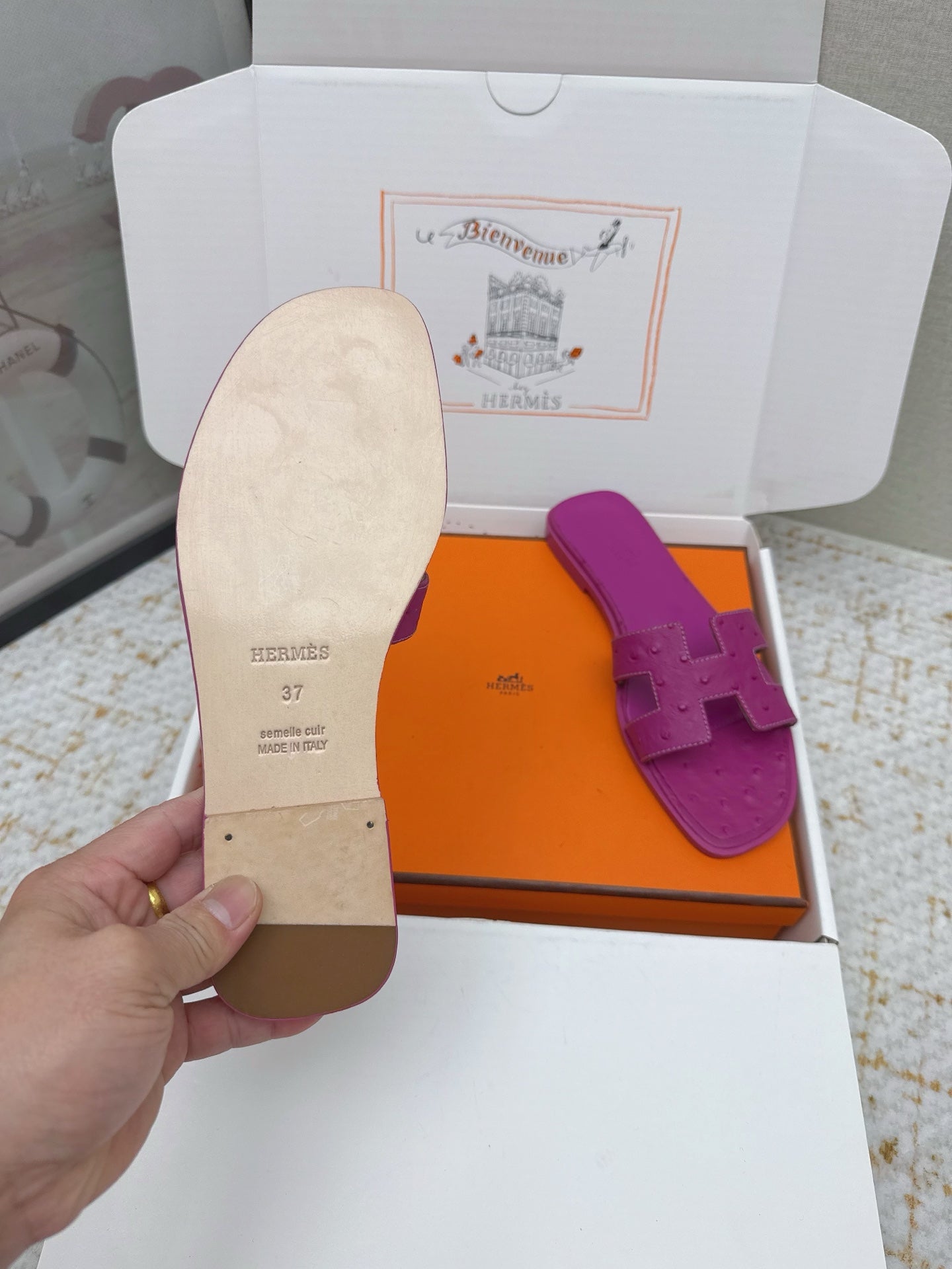 HM 26ss Oran Sandals Purple Ostrich Leather 625109